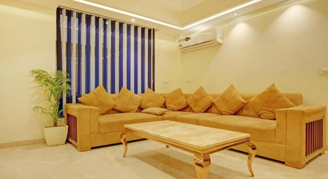 FabHotel Emblem Suites