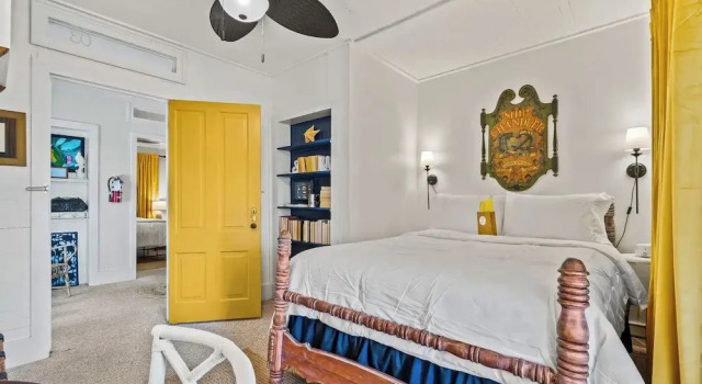Люкс Old Carrabelle Hotel Captains Quarters Suite