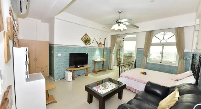 Двухместный номер Deluxe с балконом и с видом на море Ez Bay Homestay