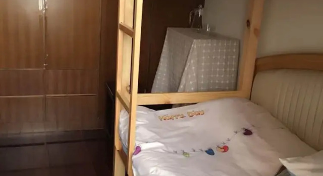 Кровать в общем номере (женский номер) Shanghai Sky168 Youth Hostel