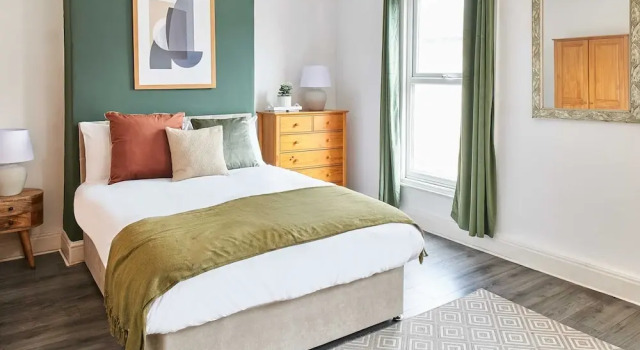 Host Stay Bishop House