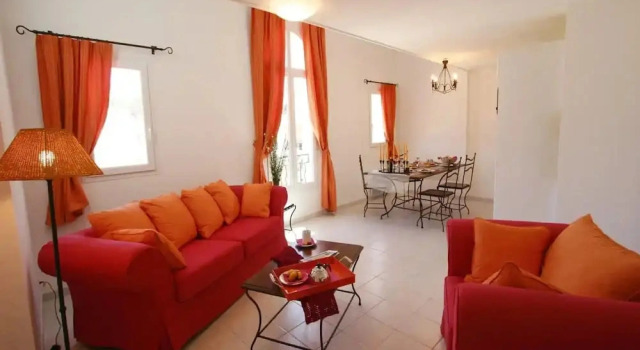 Duplex Apartment Near Maussane-les-alpilles, Book Lejlighed Paradou Alpilles