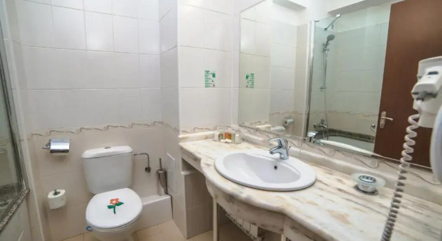 Standardowy dwuosobowy pokój Hotel Saturn
