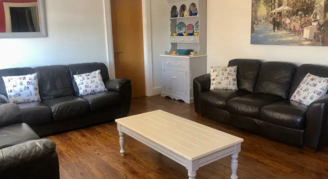 Portrush Holiday Rentals, Забронировать Апартаменты/квартира Портраш Графство Антрим, рядом с Пляж Ист-Стрэнд в Портраше