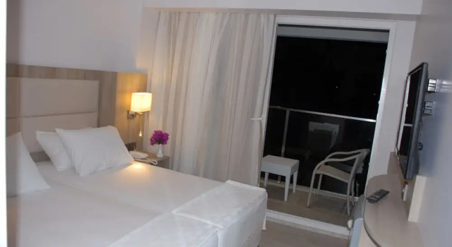 Номер Standard с балконом Begonville Beach Hotel - Adults Only