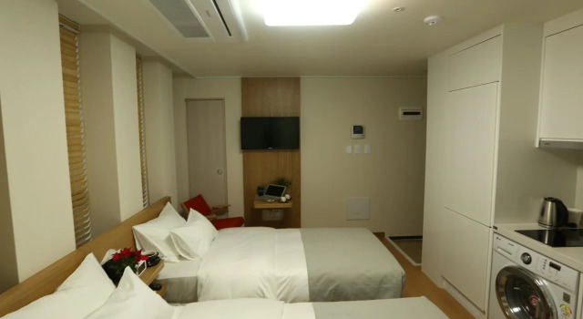 Navi Hotel Residence