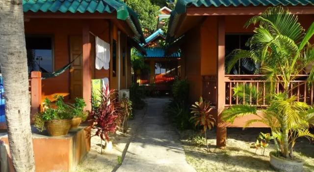 Sandy Bay Resort, Забронировать Курортный отель Курортные отели Ко-Пханган, рядом с Пляж Хаад Чао Пао, Курортный отель
