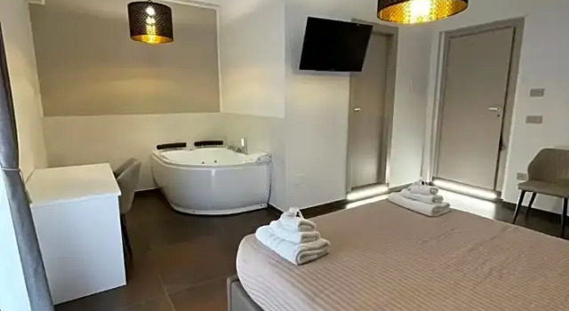 Relais Petruzzelli, Забронировать Отель «постель и завтрак» Отели в центре Бари, в центре