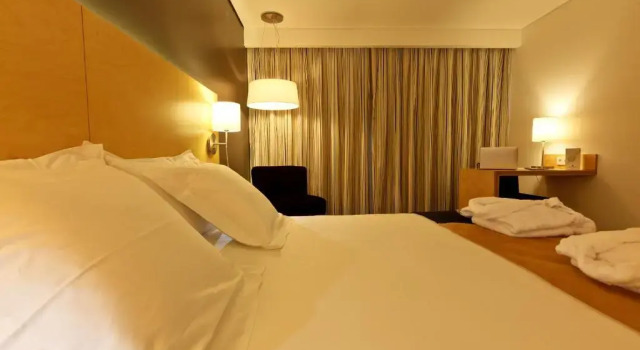Двухместный номер Superior с балконом Hotel Mercure Braga Centro