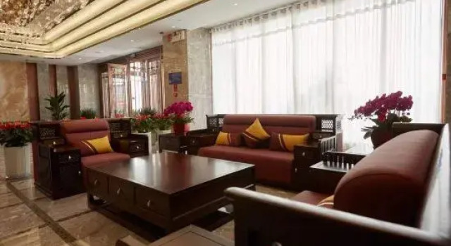 Kim Kardashian Hotel, Book Hotel Qingyang Gansu