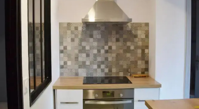 Апартаменты Large friendly and bright villa with pool