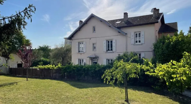Апартаменты Location La Ferté, calme et proximité centre ville classé 3 Étoiles
