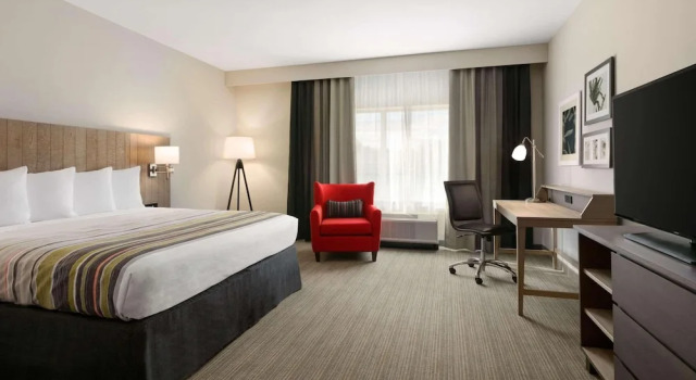 Двухместный номер Standard Country Inn & Suites by Radisson, Charlottesville-UVA, VA