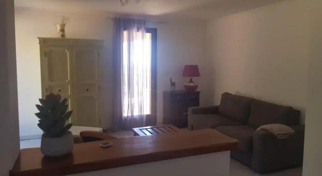 Bas de Villa chez Mr.Girolami Dominique, Varaa Villa Bastia 