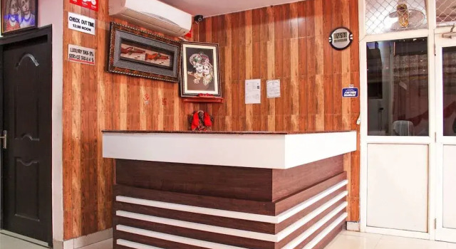 The Hotel Rajmahal & Banquet, Réserver Hôtel Bareli Uttar Pradesh