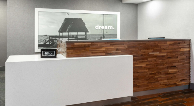 Hampton Inn Commercial Boulevard-Fort Lauderdale, Rezervovat Hotel Tamarac Fort Lauderdale West