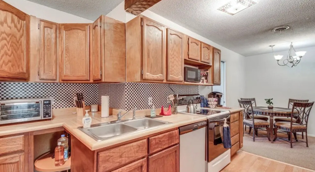Harrisburg Home w/ Private Yard + Screened Porch!, Забронировать Отель Отели Иллинойс 3 звезды, 3*