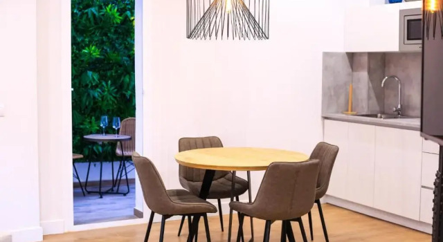 Апартаменты Superior Chinitas Santos Apartments