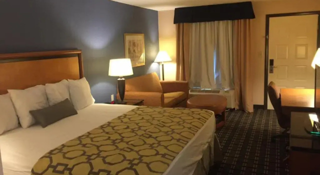 Люкс Baymont by Wyndham Knoxville I-75