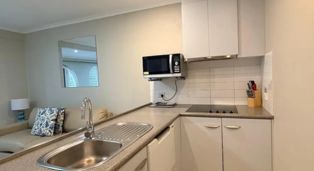Апартаменты Executive Korora Bay Village Resort