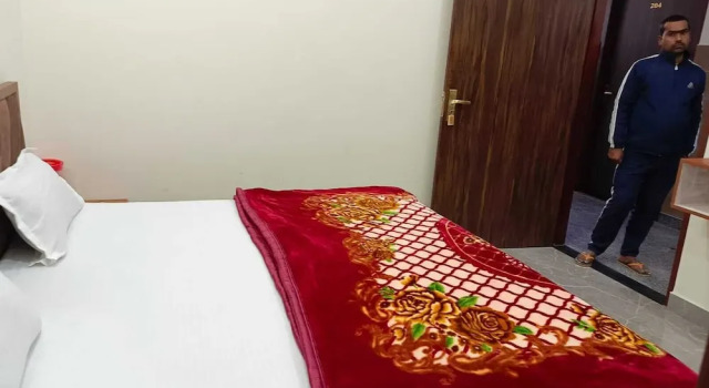 Двухместный номер Standard Shri Girraj Residency