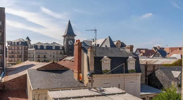 Beautiful Equipped Apartment in Downtown Deauville 4p/1br, Забронировать Апартаменты/квартира Довиль 