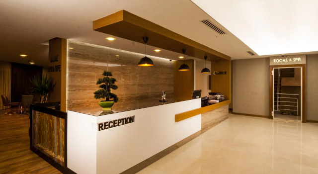 Majura Hotel