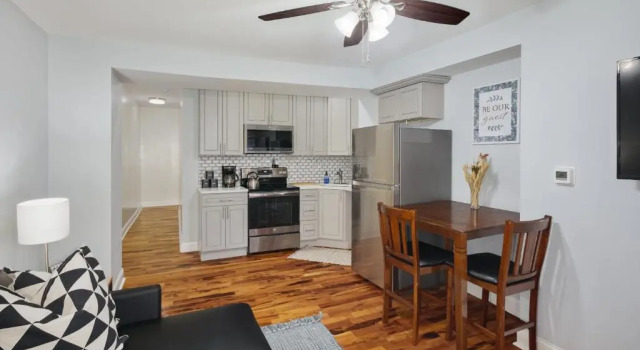 Modern 2br - Steps to Main St. & Parking Avail.