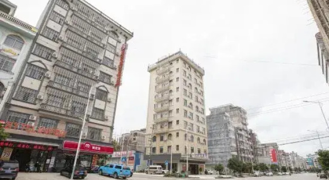 Hotel Kina Dongxing, Rezerwuj Hotel Dongxing Guangxi