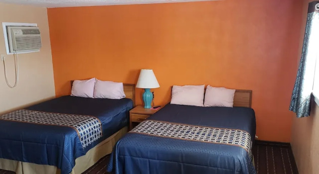 Четырёхместный номер Deluxe Executive Inn