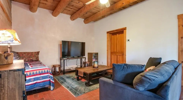 Коттедж Canyon View Retreat - All Adobe Home, Tranquil Setting, Spectacular Views, Hot Tub Under the Stars