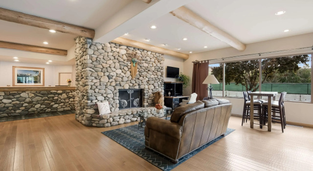 BEST WESTERN PLUS Kentwood Lodge, Book Hotel Hoteller i Ketchum med parkering, Parkering