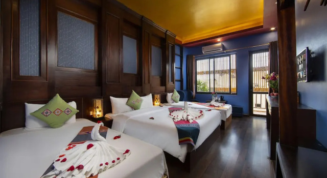 Четырёхместный номер Standard с балконом и с видом на горы Sapa Sweet Time Hotel
