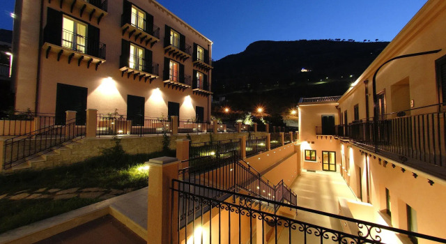Cerri Hotel