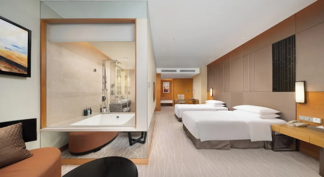 Клубный номер Standard с видом на озеро Crowne Plaza Yangzhou by IHG