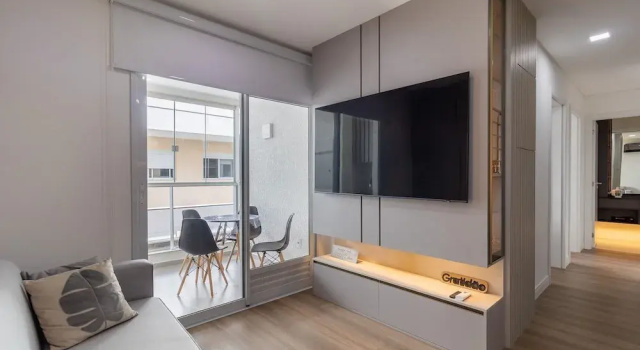 Modern apt With Pool and hot Tub! Rhl0305