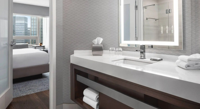 Номер Standard Minneapolis Marriott City Center