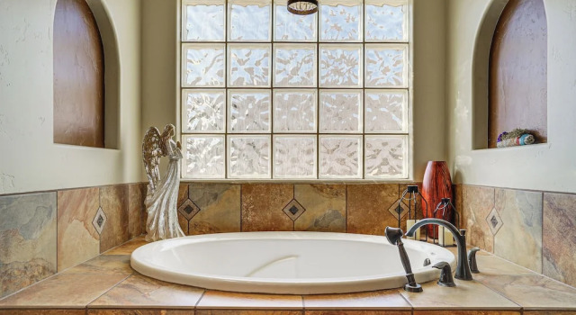 Коттедж Las Cruces Home w/ Mountain Views & Private Pool!