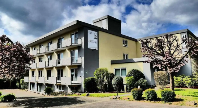 Parkhotel Sonnenberg, Забронировать Отель Отели Эльтвилле-на-Рейне 4 звезды, 4*