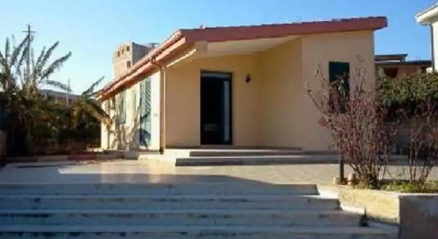 Villino Paolo, Book Apartment Hotels in Sicily with Parking, Parking