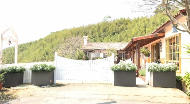 Четырёхместный номер Standard Alishan Tea Garden B&B