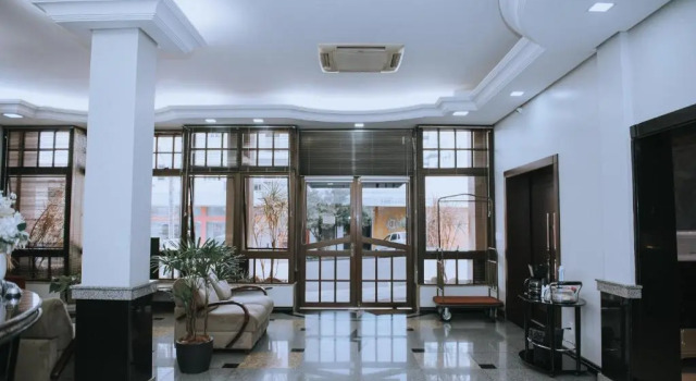 Alphaville Hotel