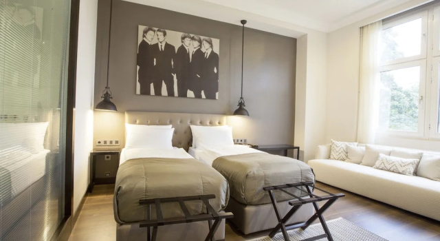Grand deluxe Twin room Quentin XL Potsdamer Platz Hotel