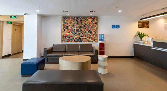Hanting Hotel Lhasa Jokhang Temple Square, Prenota Hotel Lhasa Xinjiang