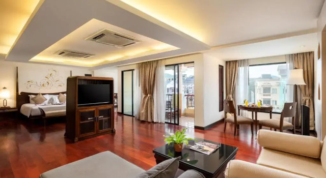 Люкс Executive Patong Paragon Resort & Spa SHA Extra Plus