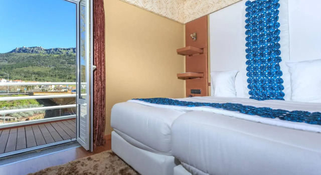 Sever Rio Hotel, Забронировать Отель Отели Алентежу с парковкой, Парковка