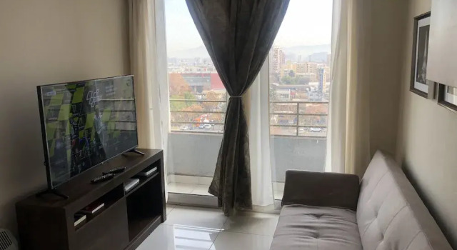 Chic dowtown Santiago for 4 pax, Забронировать Апартаменты/квартира Отели Сантьяго с бассейном, рядом с Former National Congress Building, Бассейн