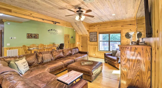 10 Mi to Grandfather Mountain: 'wolfe Creek Cabin', 预订 度假屋 克罗斯诺瑞 美利坚合众国-美利堅合眾國