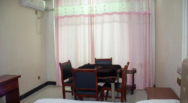 Jinsanjiao Business Hotel, Rezerwuj Hotel Yueyang Hunan
