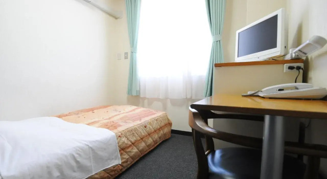 Iwamizawa Hotel 4 Jo, Buchen Sie Hotel Iwamizawa Hokkaido